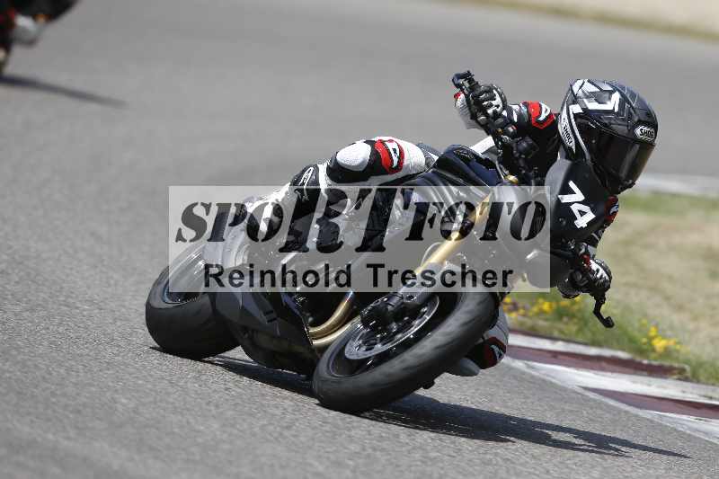 /21 17.06.2026  Ducati Schweiz Track Warmup ADR/Gruppe gelb/74